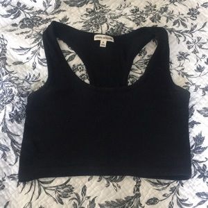 Black workout crop
